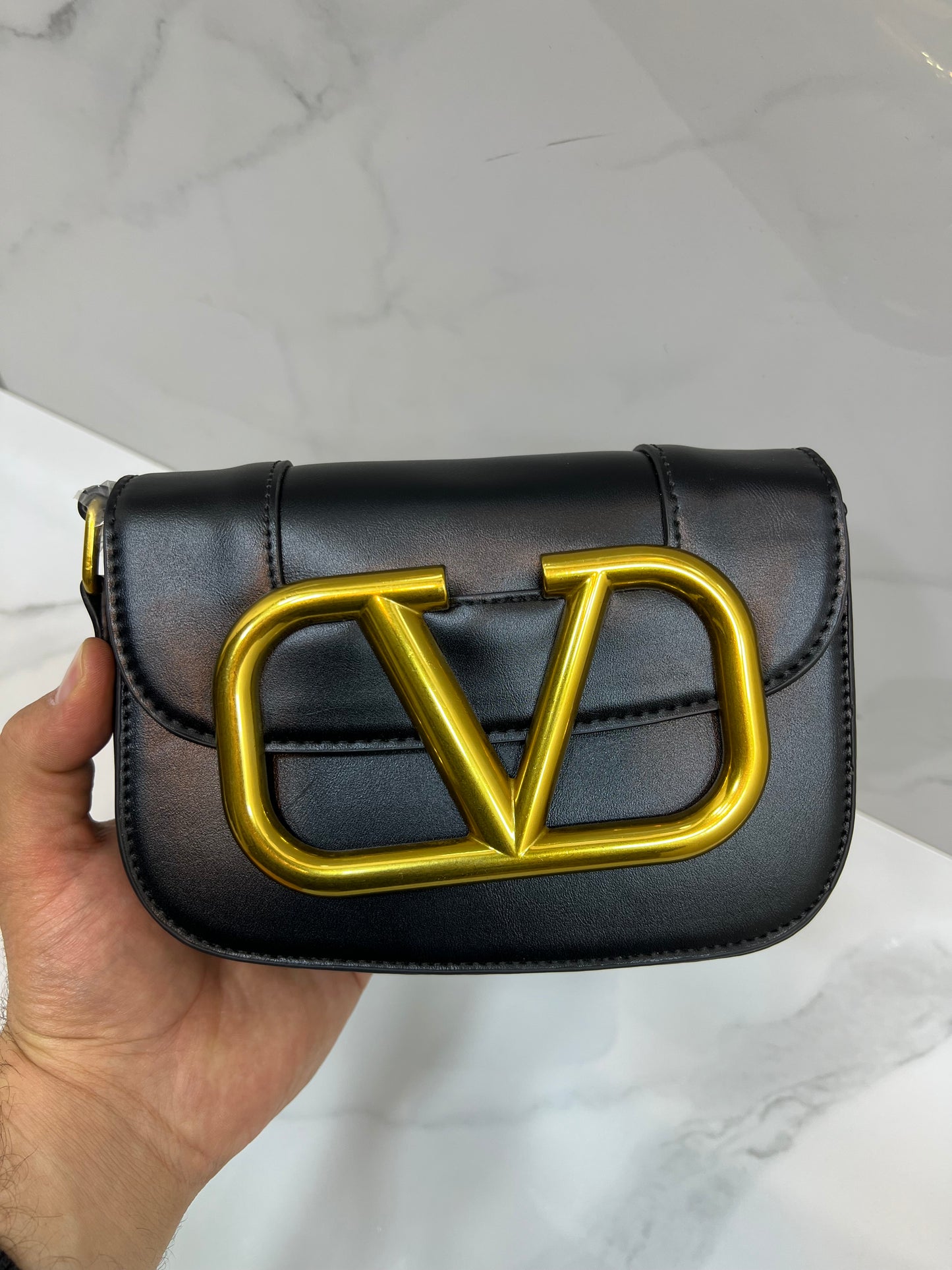 V Bag